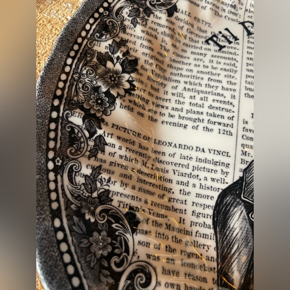 NWOT Queen’s Gothic Skeleton Bride & Groom Wedding Couple Til Death Plate - Picture 4 of 10